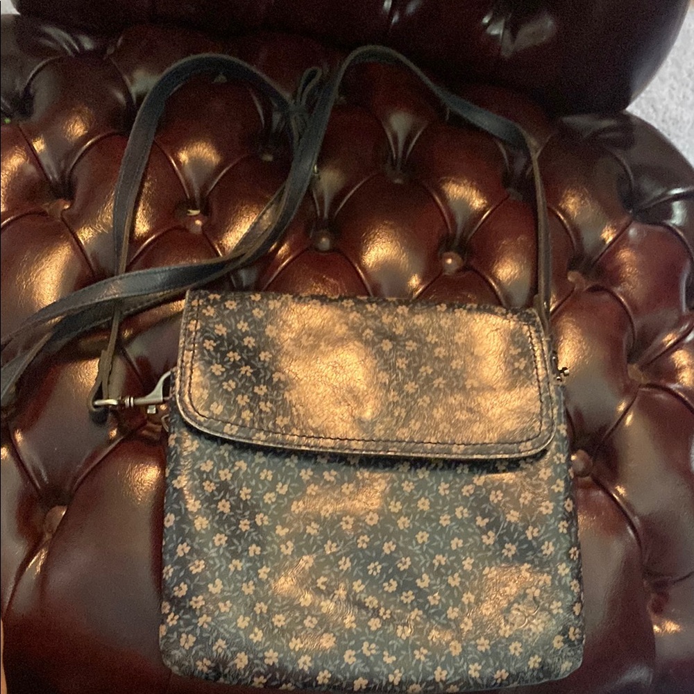 PATRICIA NASH leather purse.  Small flower print. Good used condition.